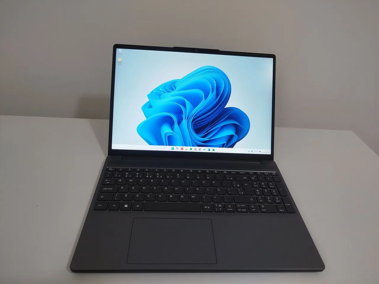 Notebook Lenovo Ideapad Slim 3