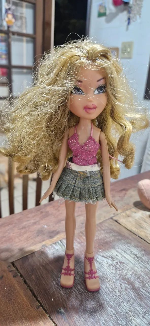 Boneca BRATZ Step Out Yasmin
