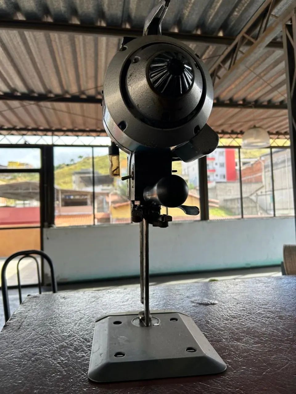 Máquina de corte industrial, marca Km , 8 polegadas! - Foto 5