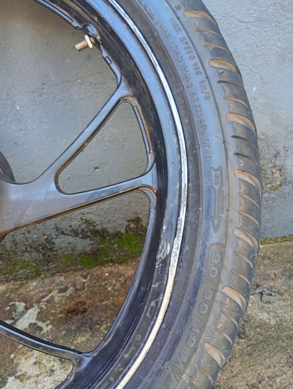 Aro de moto 160 com pneu - Foto 3