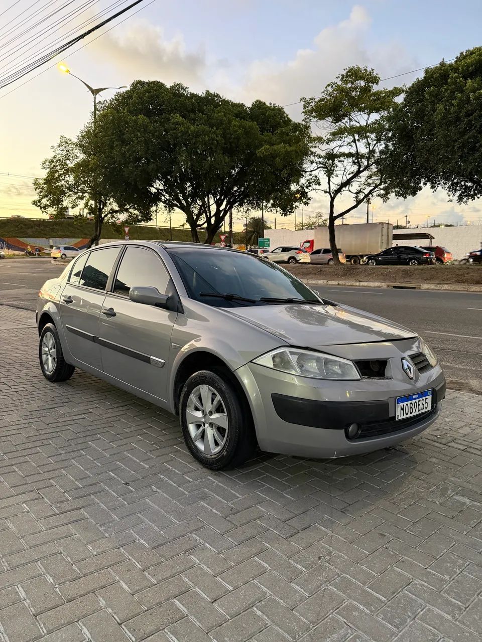 Renault Megane Sed. Expression 2.0 16V Mec. 2008 - Foto 5