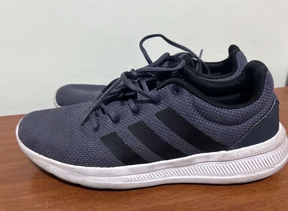 Tênis adidas original número 42