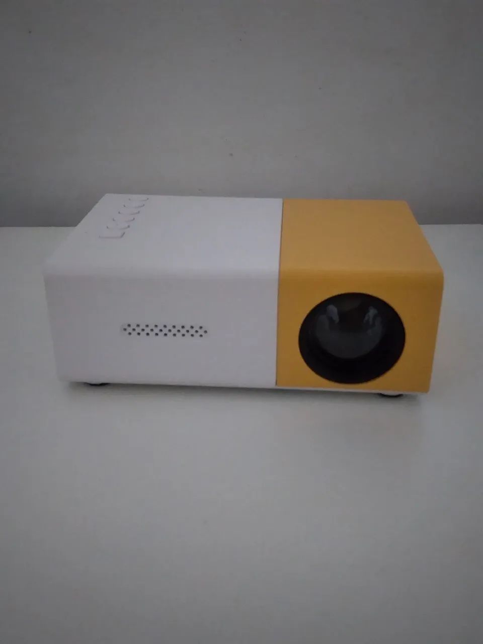 Mini projetor
