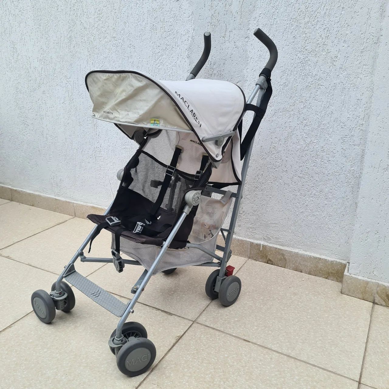 Carrinho de bebê Mclaren  - Foto 3