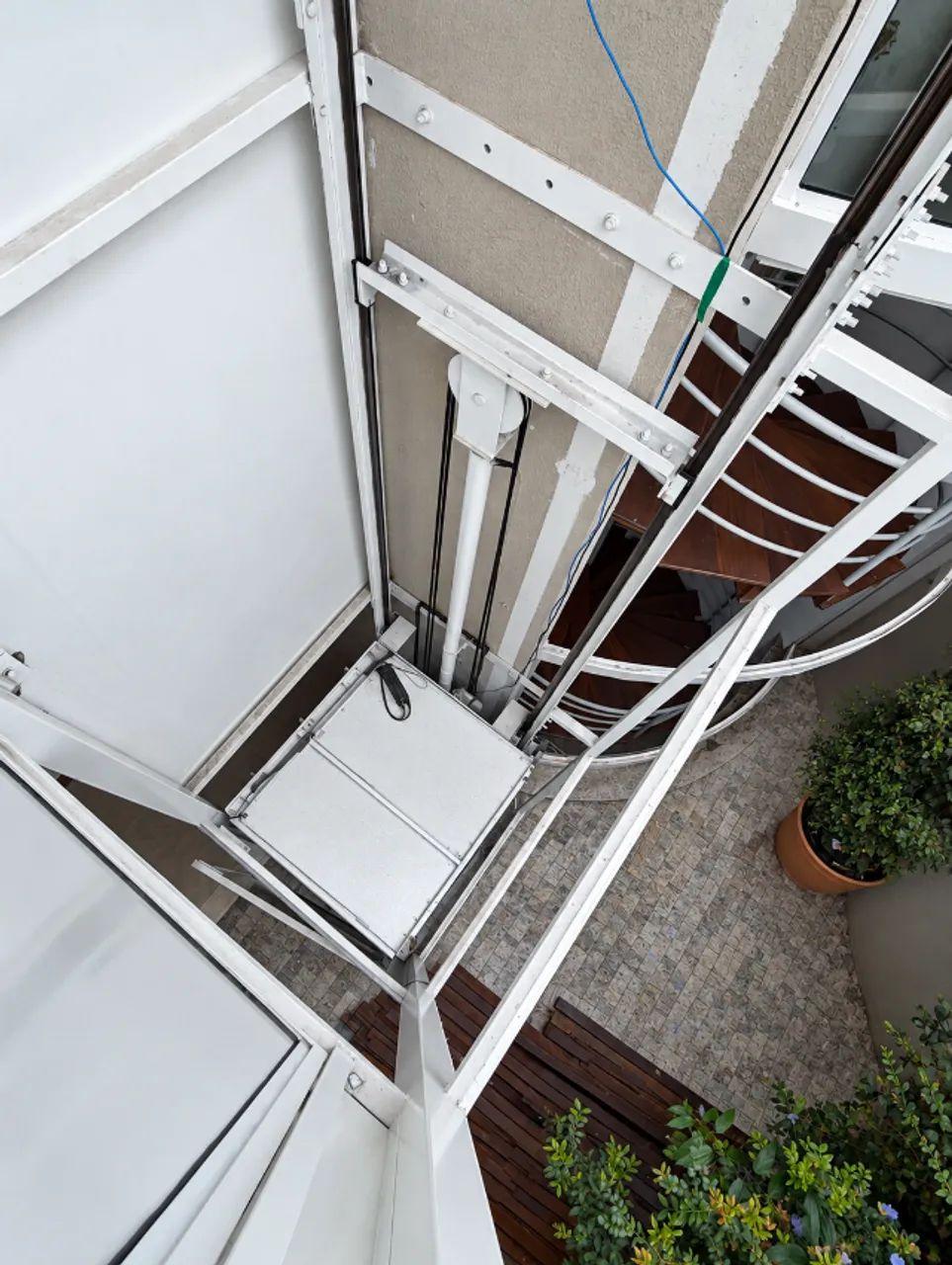 Elevador Plataforma Hidráulica Ônix - 2 Paradas - Cabine Completa - Foto 3
