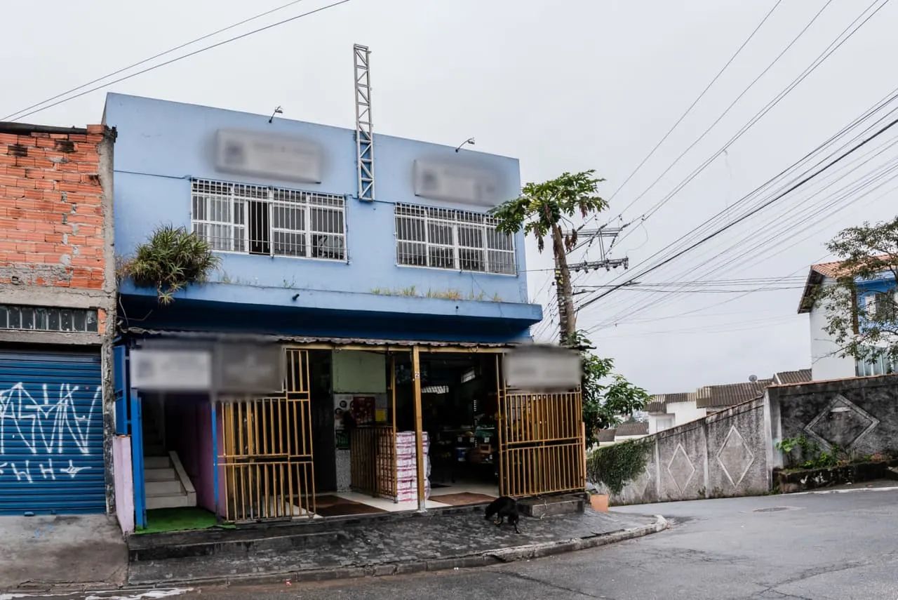 Loja na Estrada Morro dos Olhos D'Agua, 2  170 m² - Foto 4
