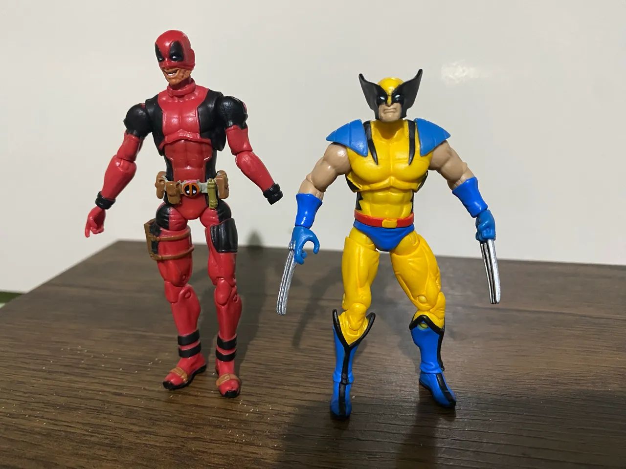 Marvel universe Wolverine Dead pool 3.75