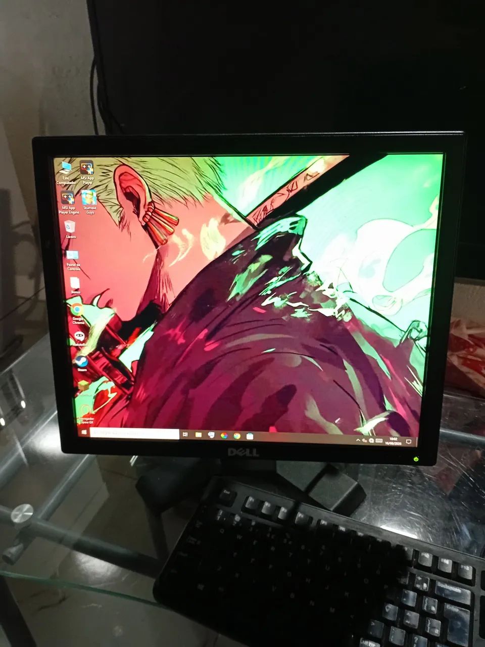 Vendo computador/PC com mesa