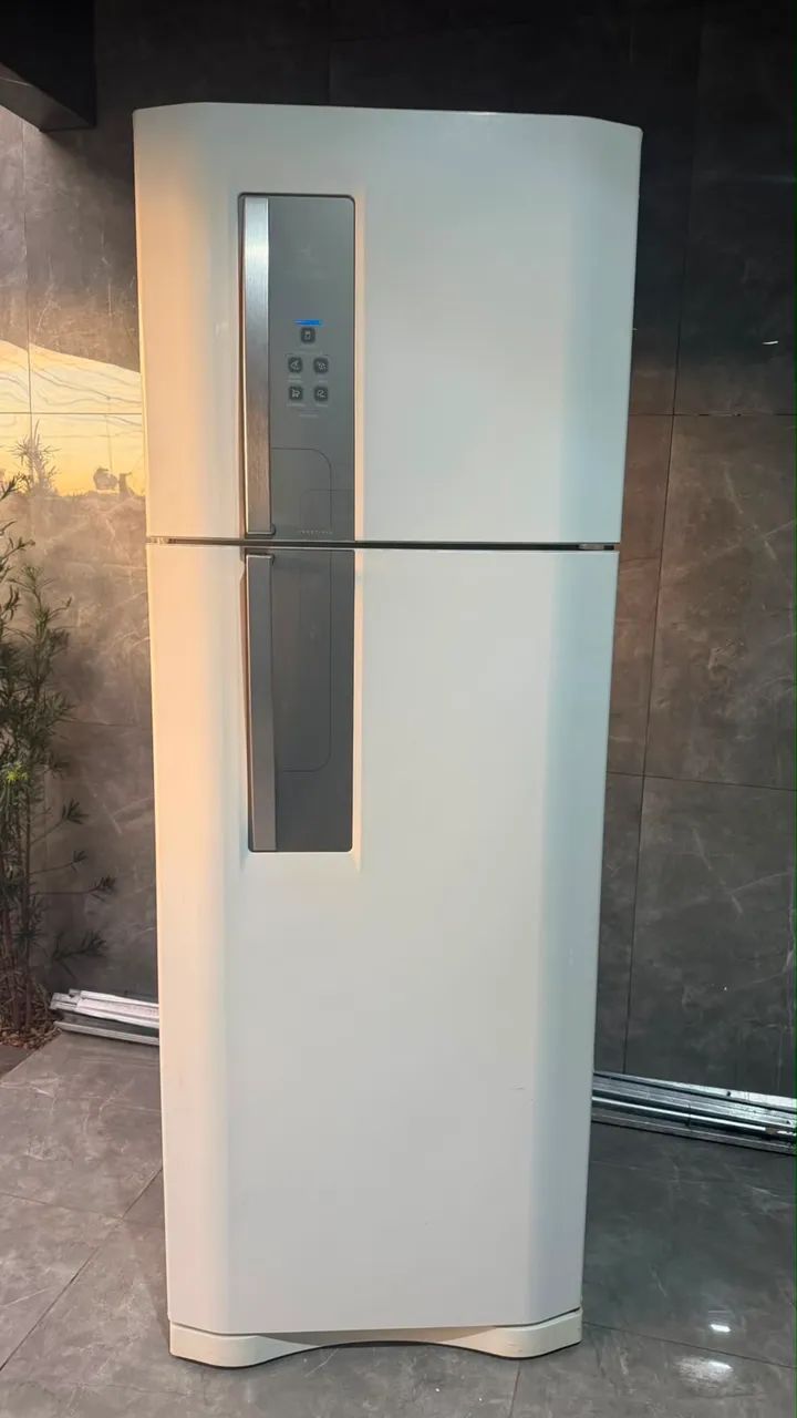 Geladeira Eletrolux Duplex Fros Fre 450 litros funcionando perfeitamente  - Foto 5
