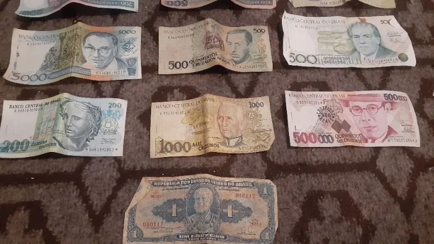 Lote de Moedas e Cédulas Antigas - Foto 3