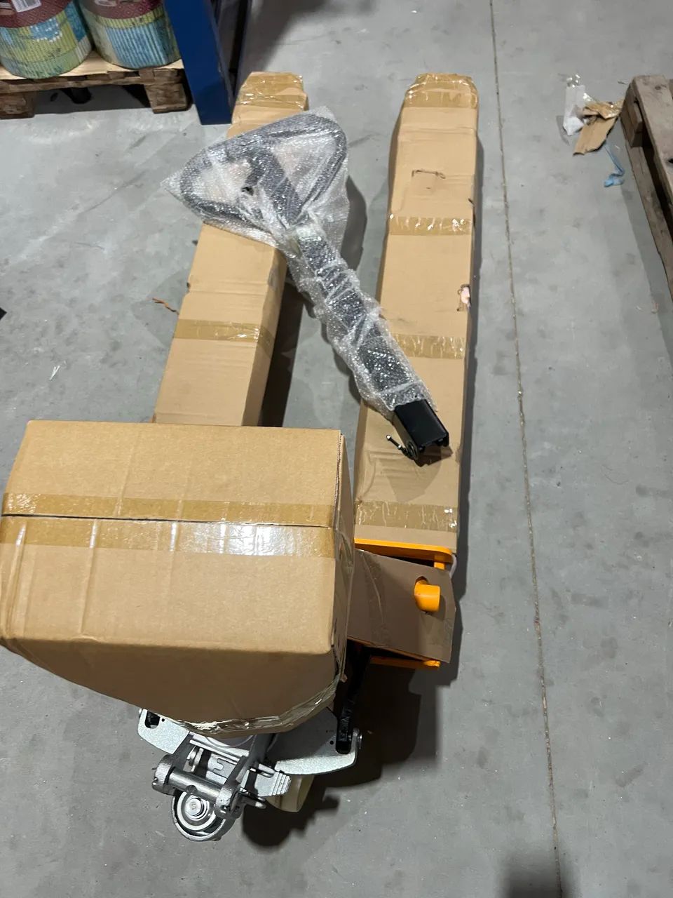 Paleteira com balança 2 toneladas - Foto 3