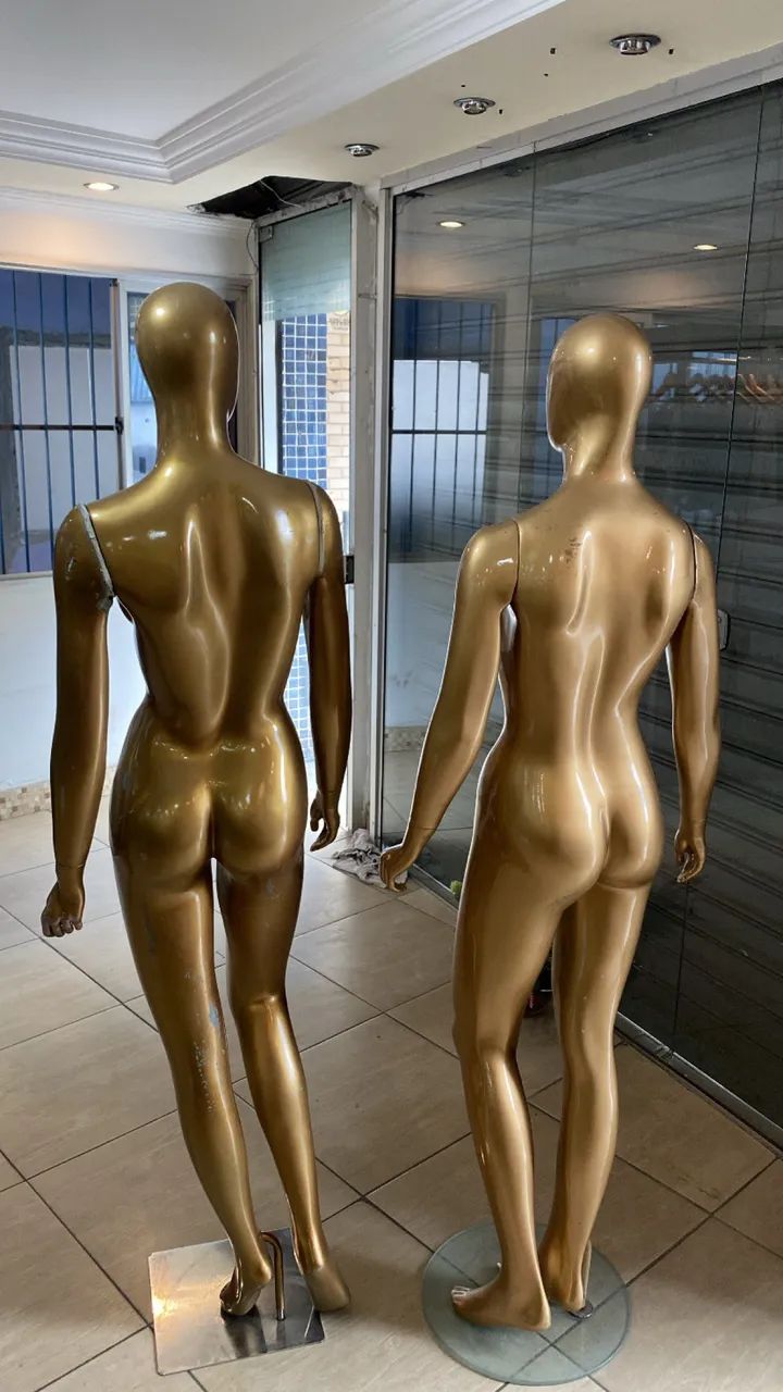 Manequim dourado  - Foto 2