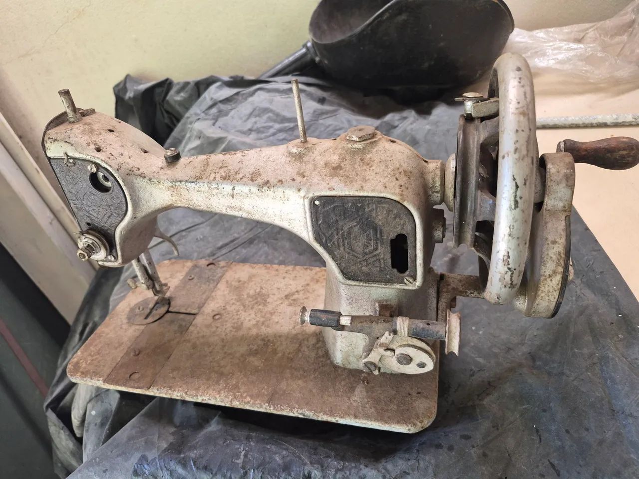 Maquina de costura antiga 