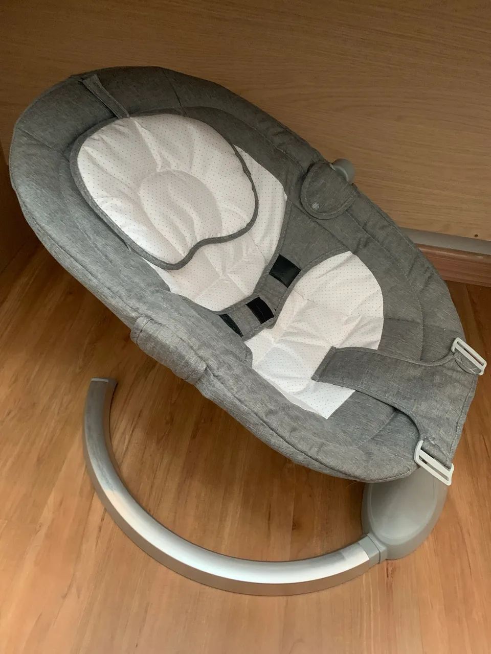 Cadeira de Bebê com Balanço Automático - Excelente Estado - Foto 2