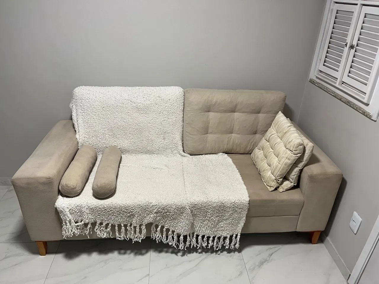 Sofa Retrô lindo  - Foto 3