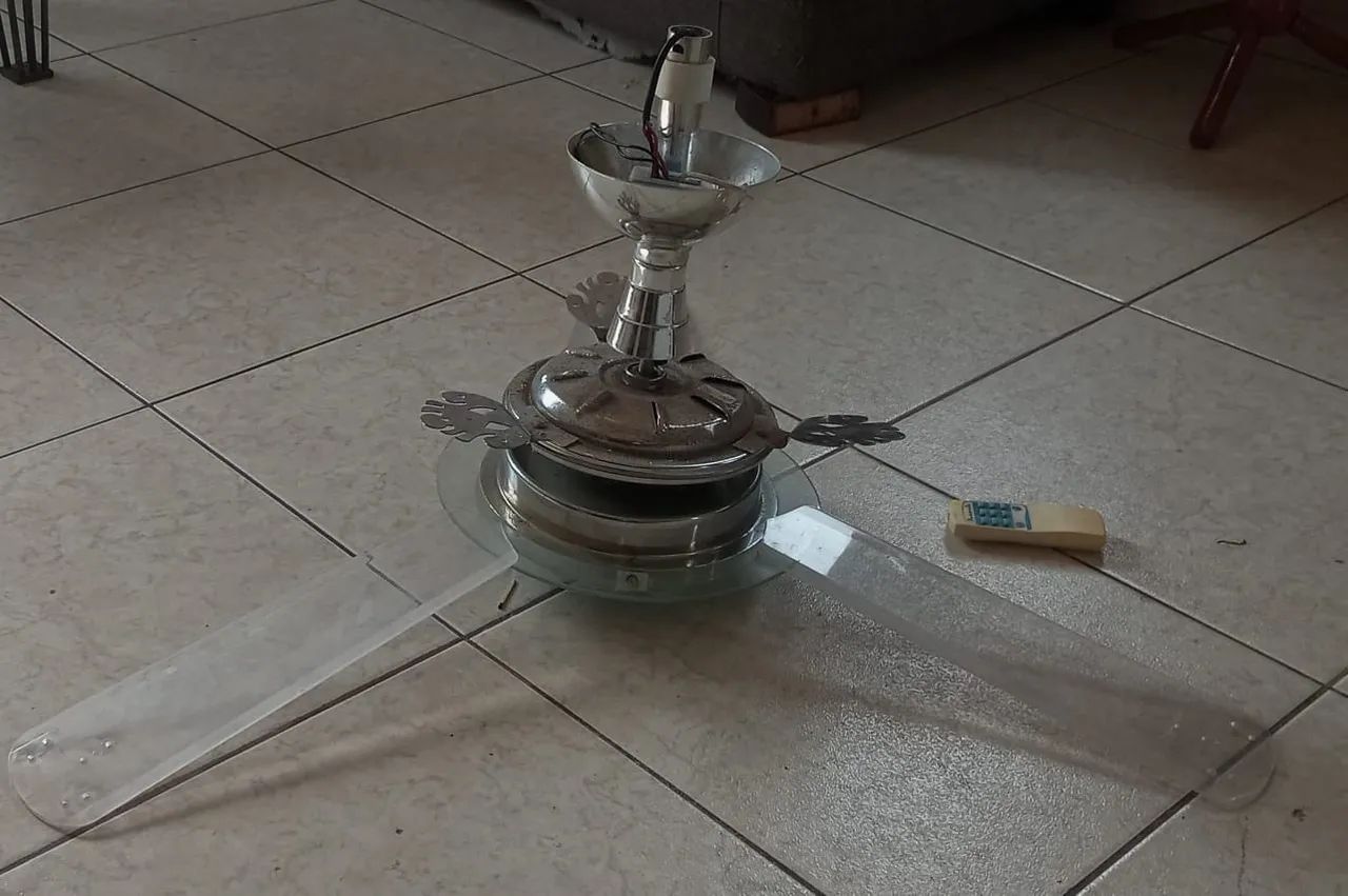 Ventilador de teto com controle 200,00 - Foto 3