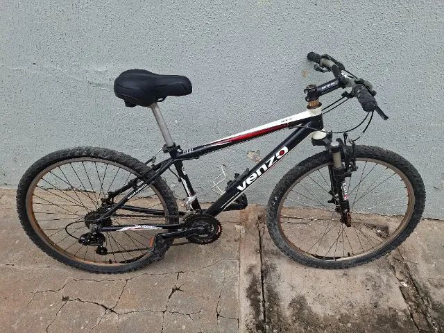 Bicicleta aro 26 com marcha  - Foto 2