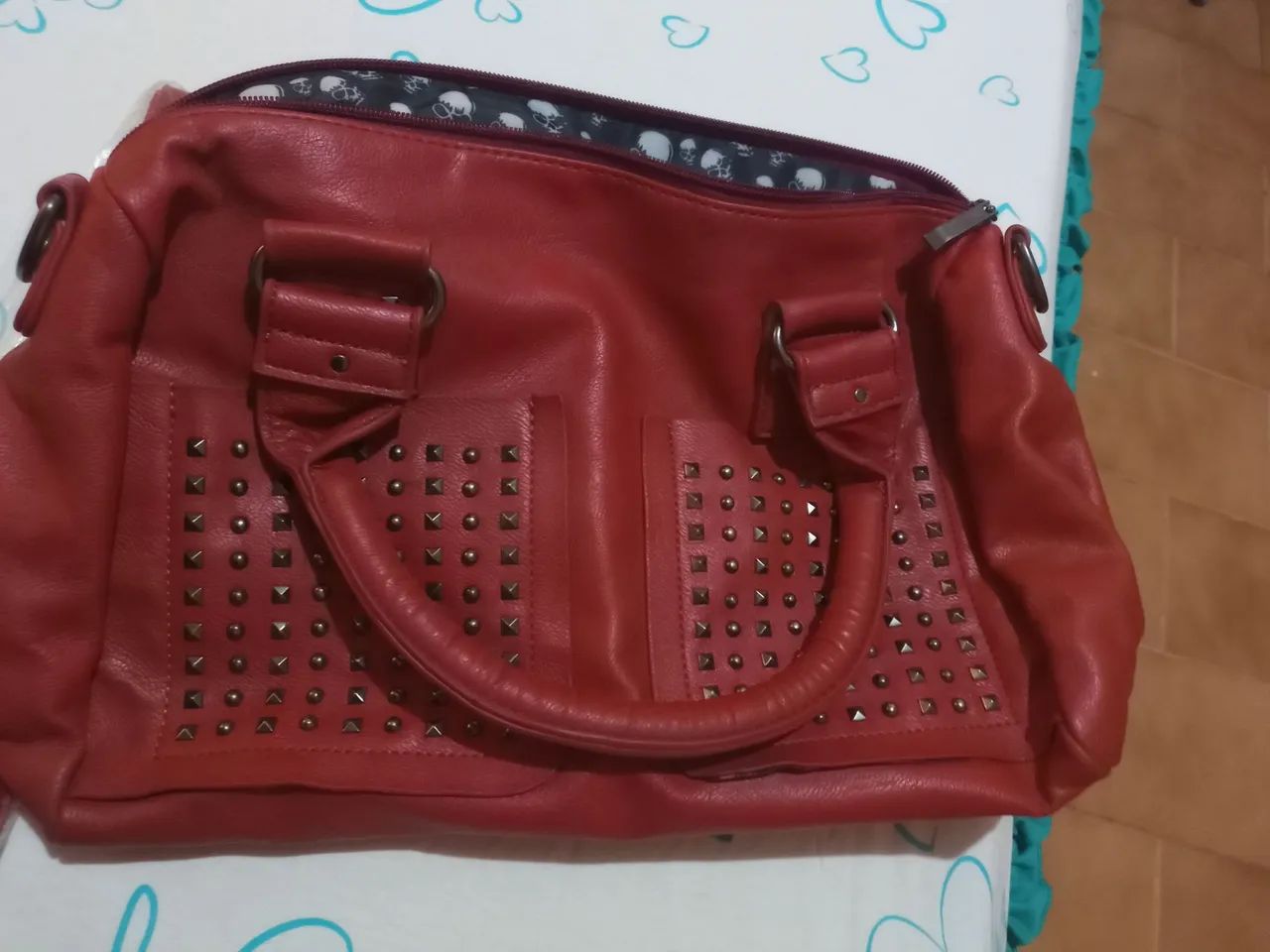 Bolsa feminina de couro sintético 