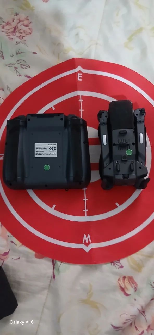 Drone l600 pro max com guimbal de 3 eixos e controle com tela ( usado).  - Foto 2