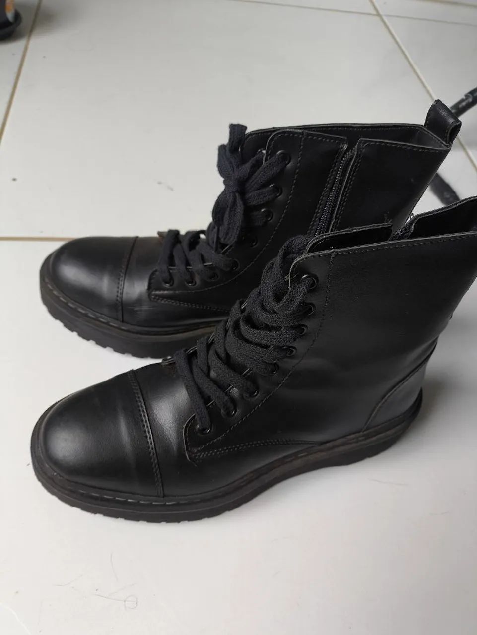 Bota feminina tamanho 38 - Foto 2