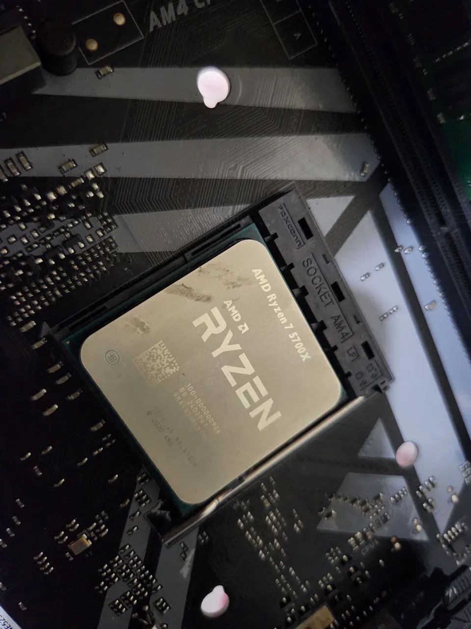 Ryzen 7 5700X - Foto 3