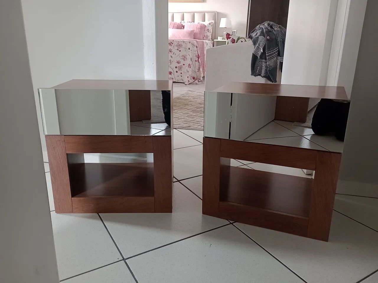 02 Armários de cabeceira 