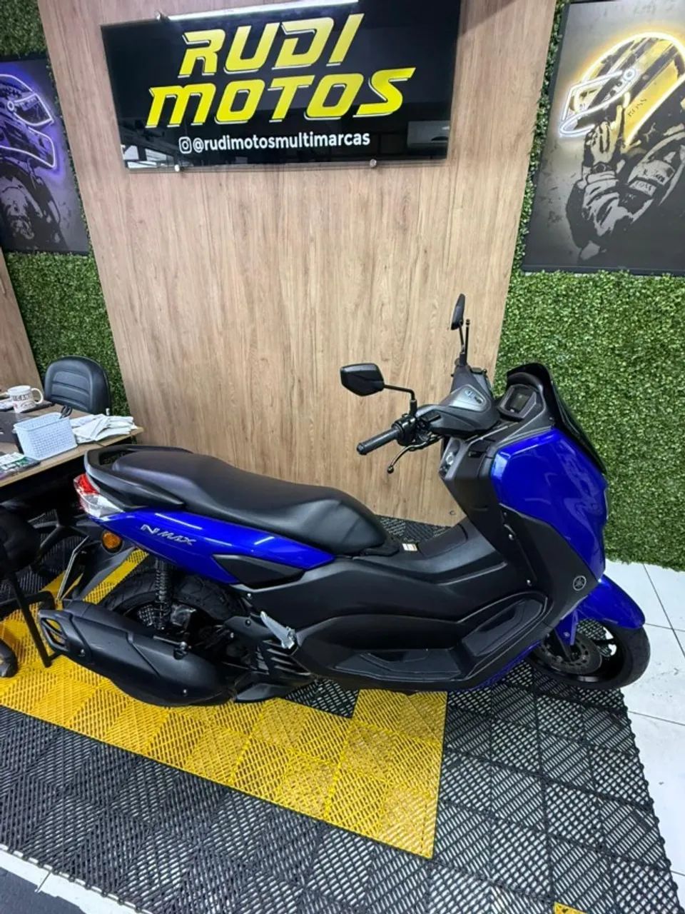YAMAHA NMAX 160 