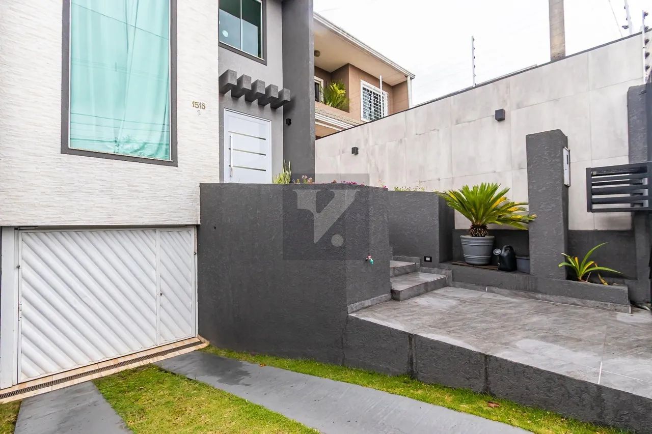Sobrado Exclusivo no Pinheirinho  4 Quartos, Mobiliado e com 7 Vagas | Oportuni - Foto 2