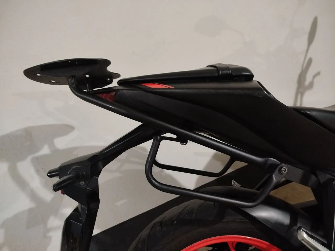 Suporte para baú com afastador de alforges  - Foto 2