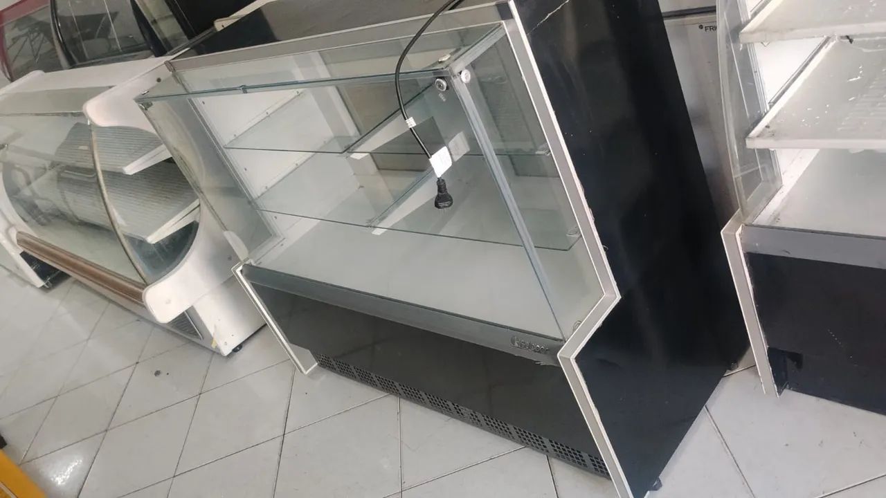 Balcão neutro bolo 