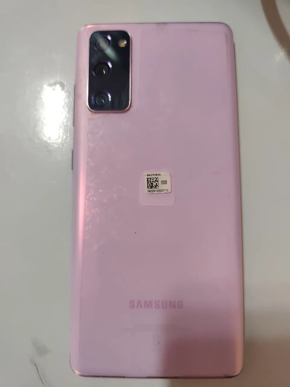 Celular Samsung S20 FE em excelente estado. - Foto 2