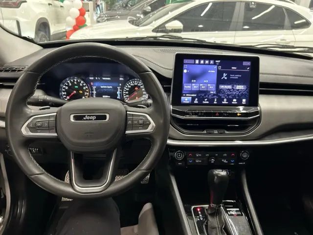 Jeep Compass LONG. T270 1.3 TB 4x2 Flex Aut., foto 6 de 7