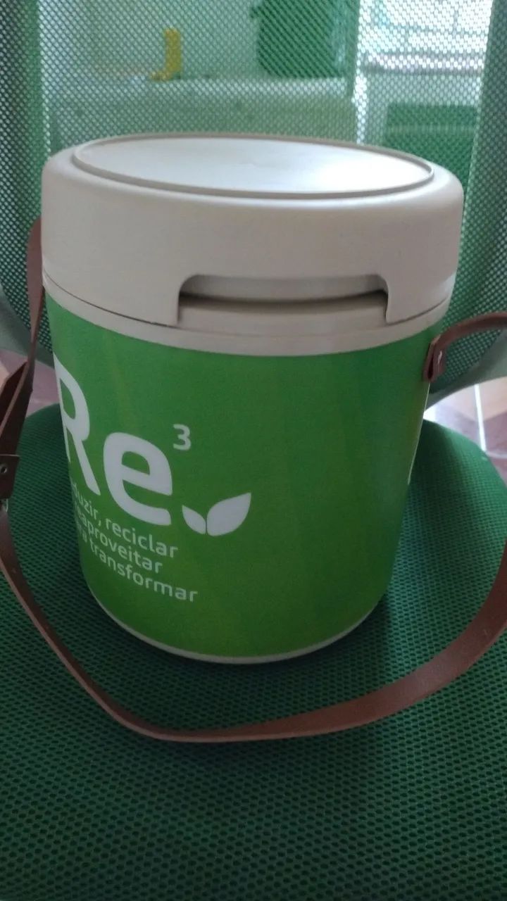 Vendo cooler 3 litros