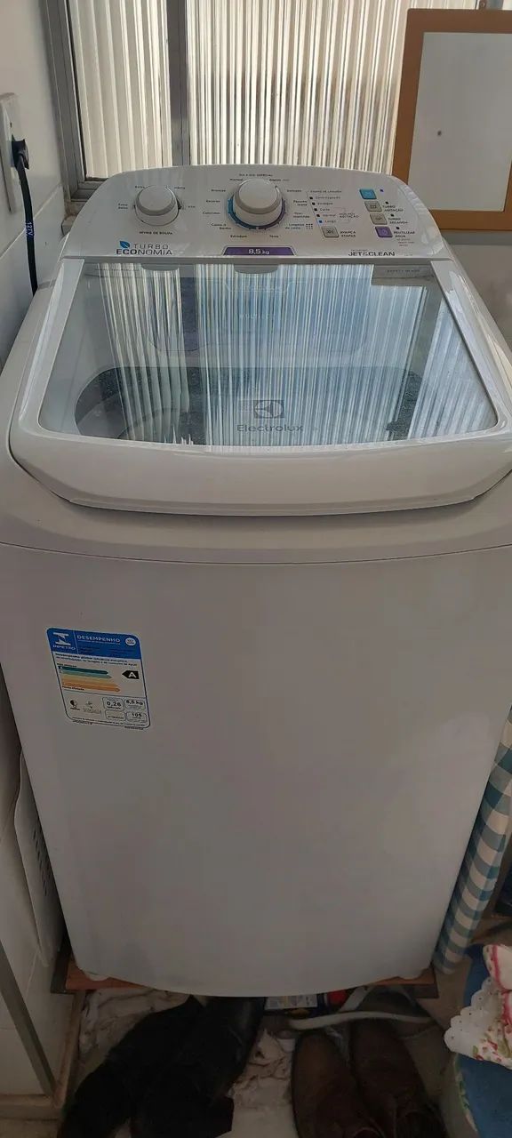 Máquina de lavar Electrolux 8,5kg Turbo Economia jet&clean e filtro (LAC09) 127V