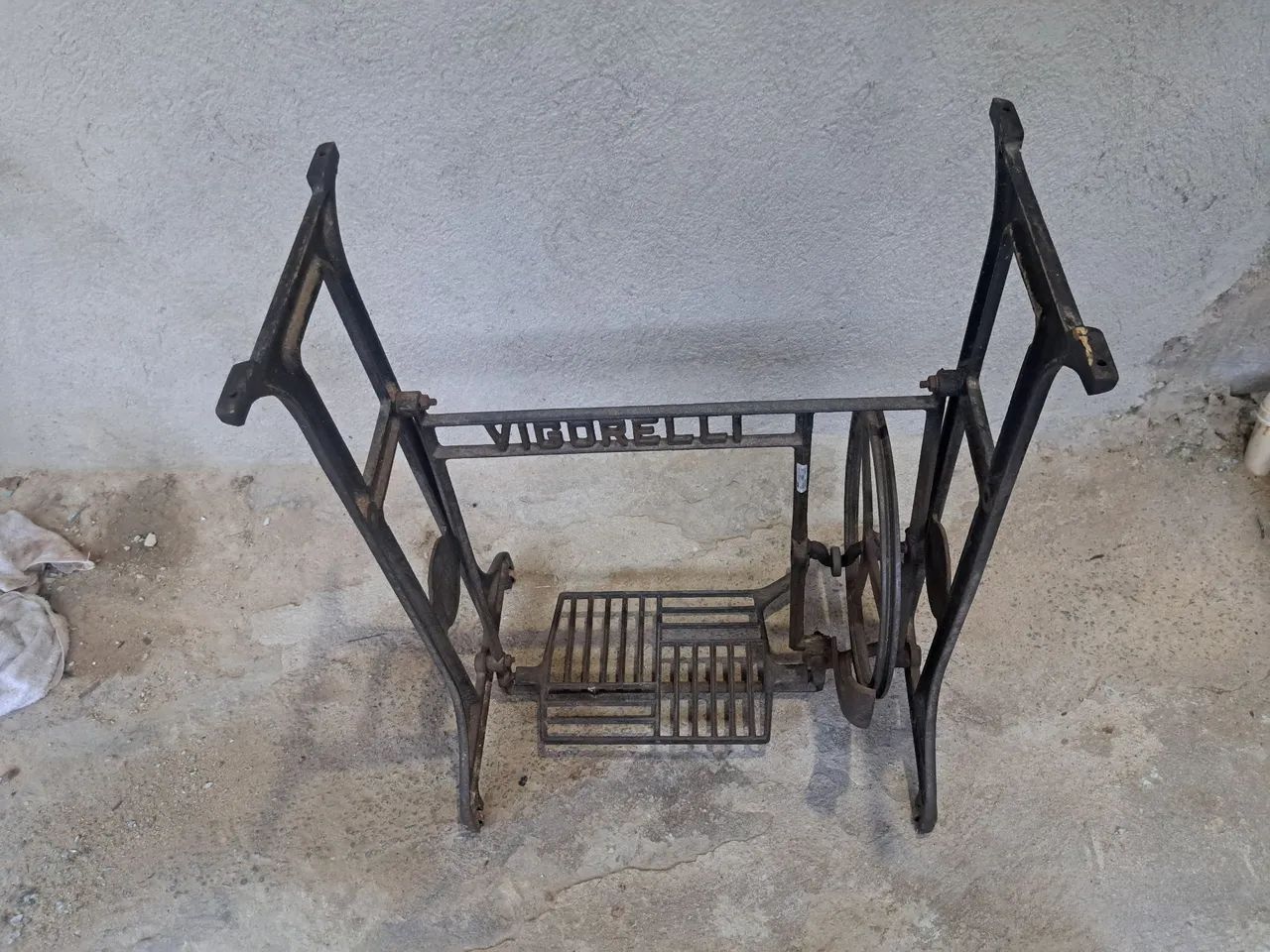 PE DE MESA ANTIGA - Foto 4