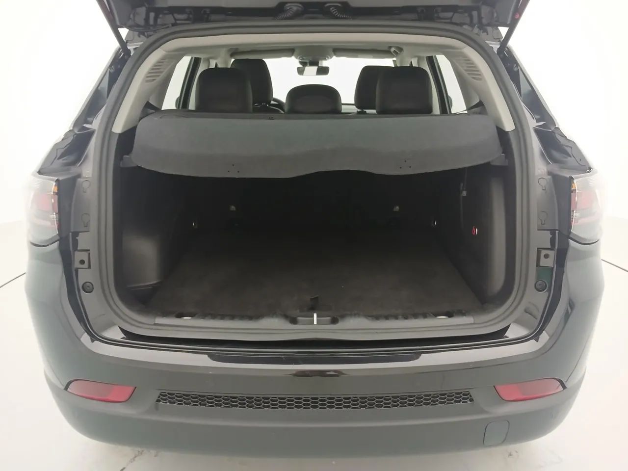 Jeep Compass LONG. T270 1.3 TB 4x2 Flex Aut., foto 9 de 18