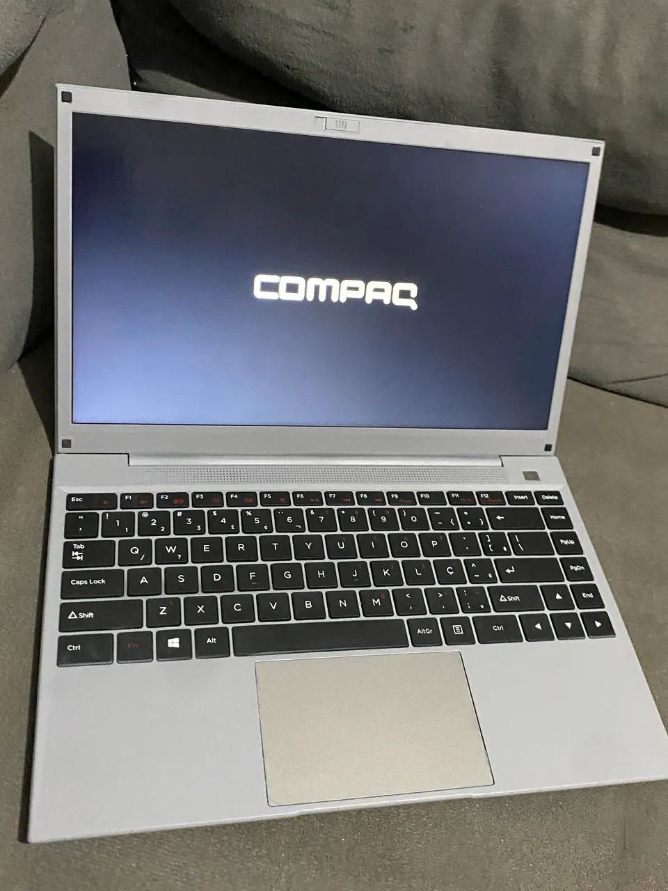 Notebook Core i5 SSD 240GB 8RAM placa de vídeo  - Foto 3