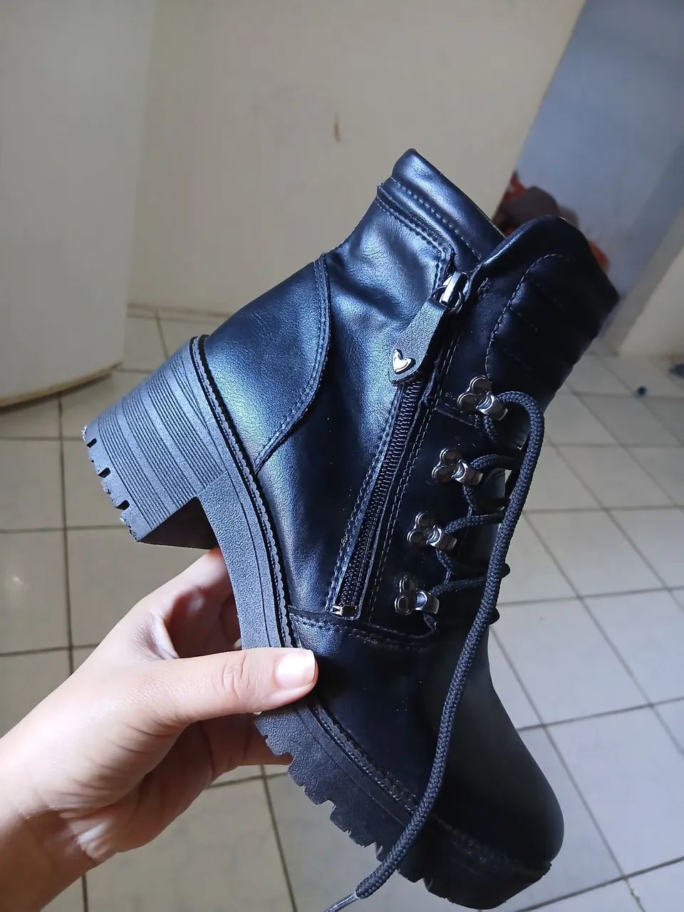 Vendo bota 