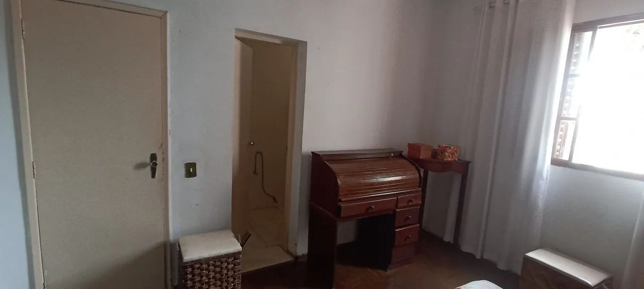Quarto grande com banheiro no Coração Eucarístico próximo Puc  - Foto 5