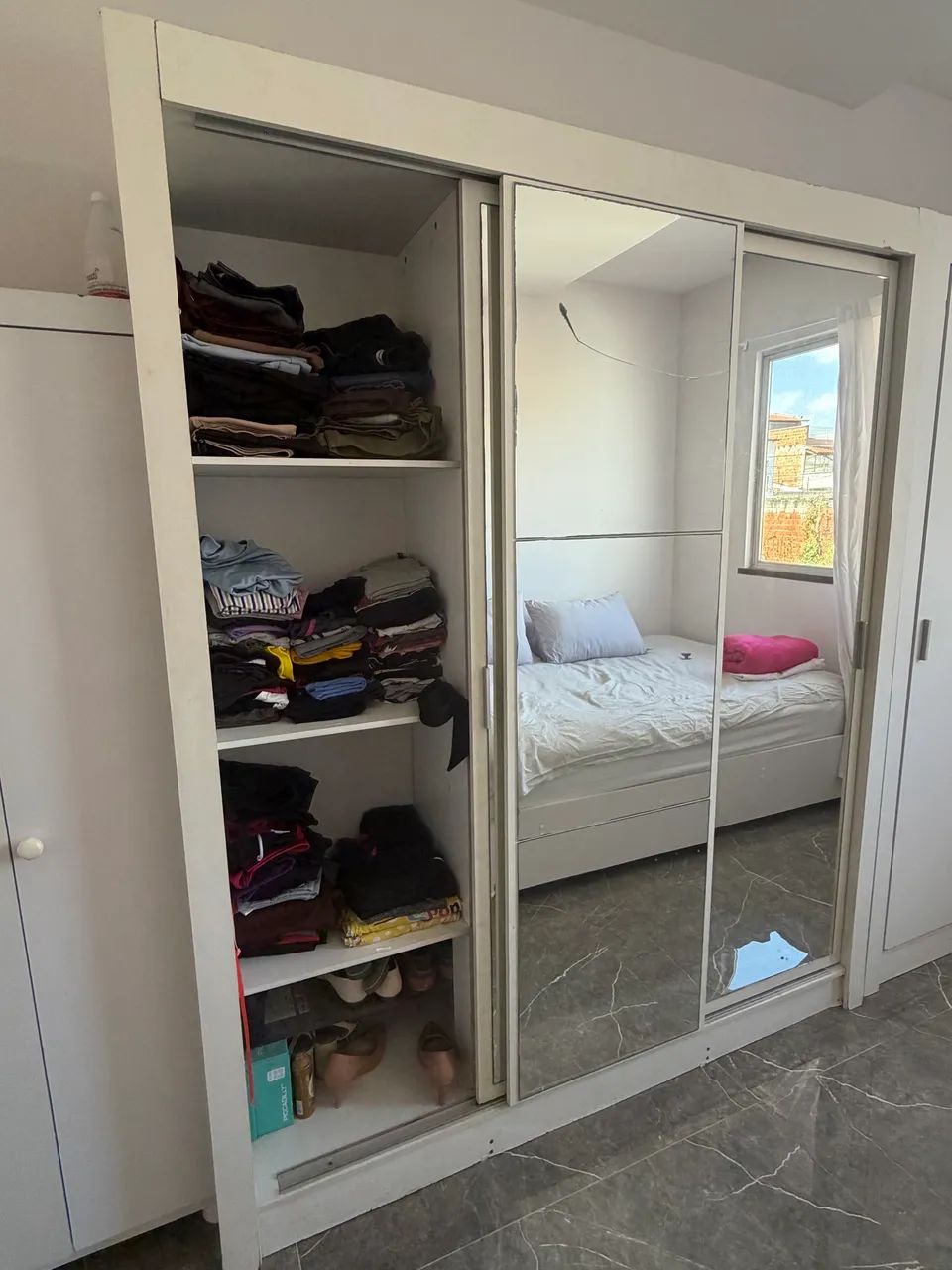 Guarda roupa casal com espelho - Foto 5