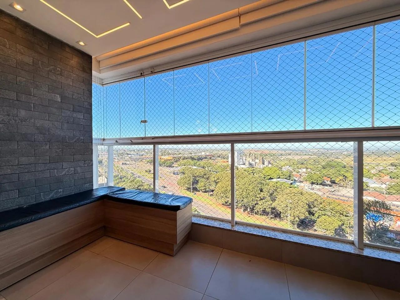 Apartamento à venda em Maringá, Parque Industrial I, com 3 quartos, com 79.98 m² - Foto 4