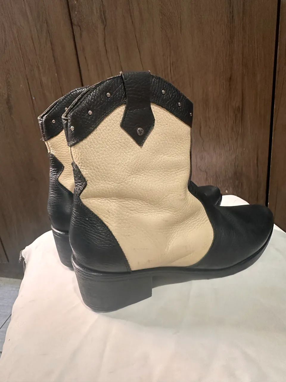 Bota cano curto em couro Legítimo  - Foto 3