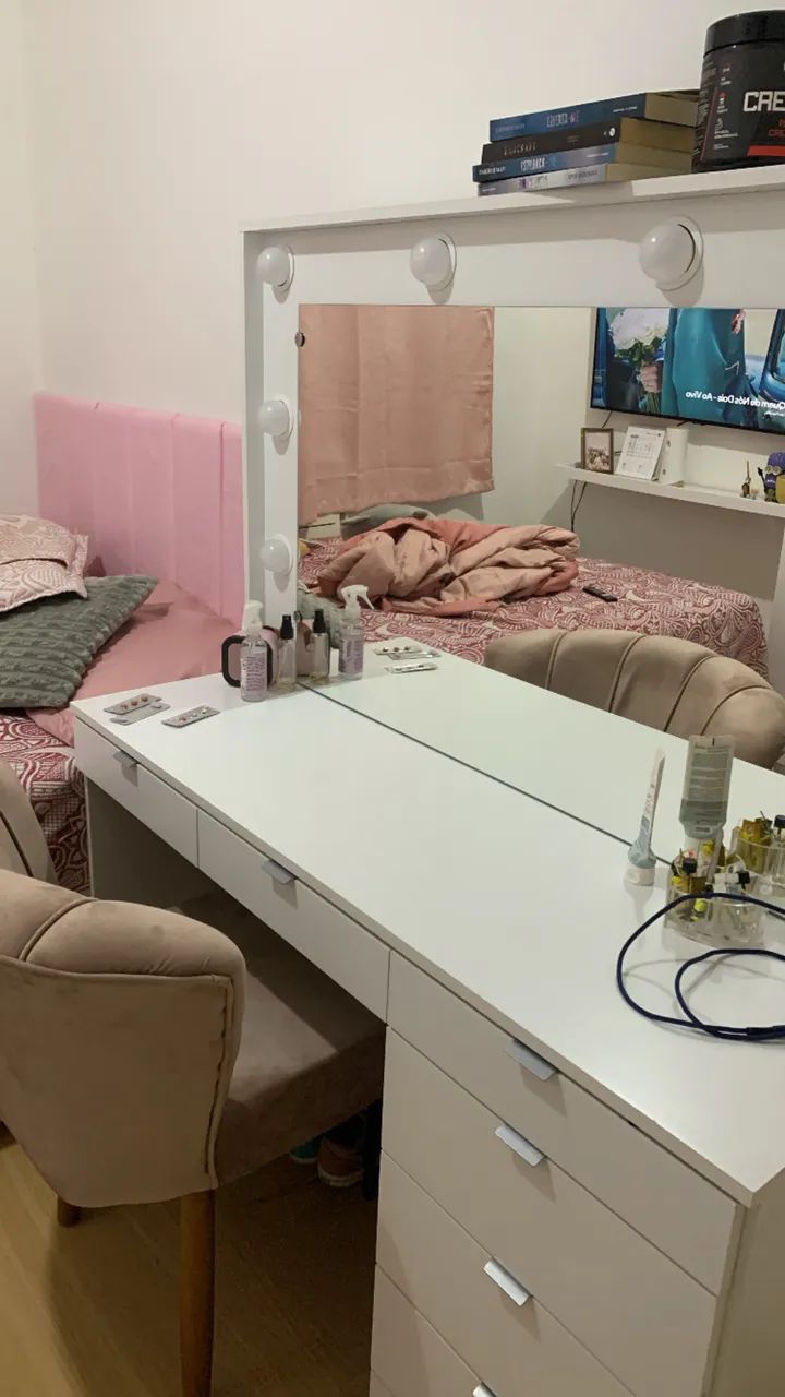 Vendo penteadeira camarim com espelho - Foto 2