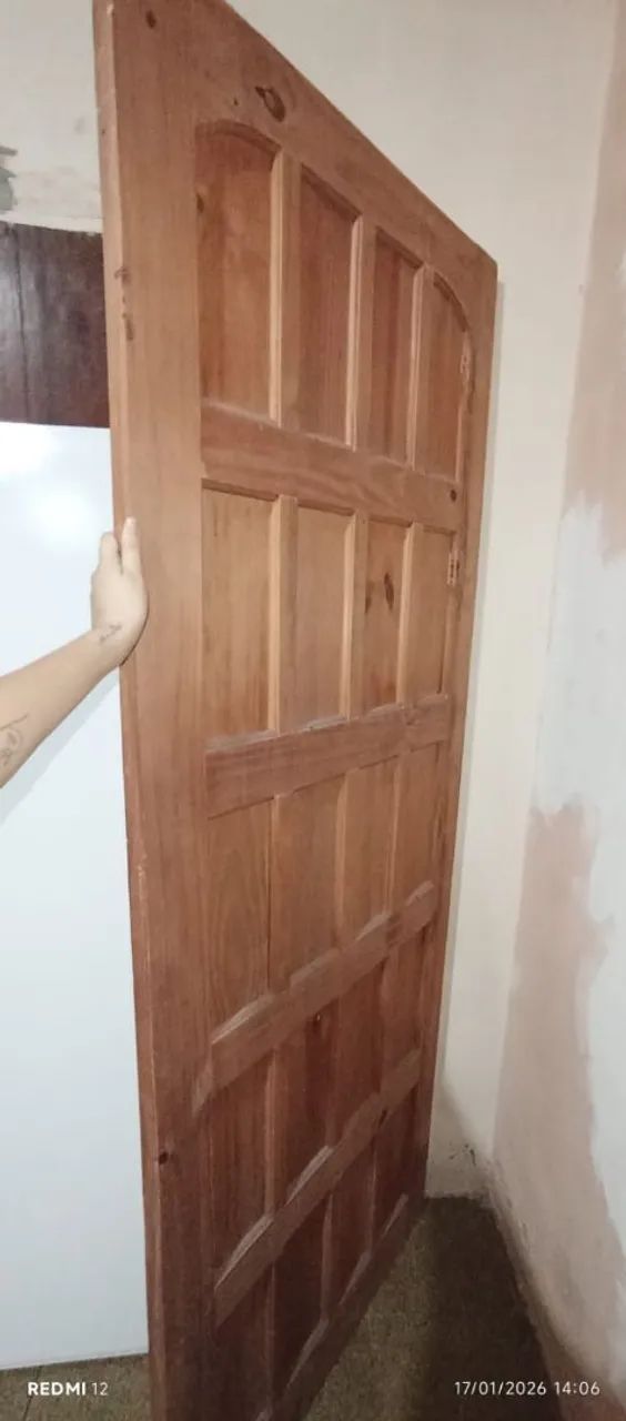 PORTA DE MADEIRA MACIÇA (pra vender logo!!)65126501477249121