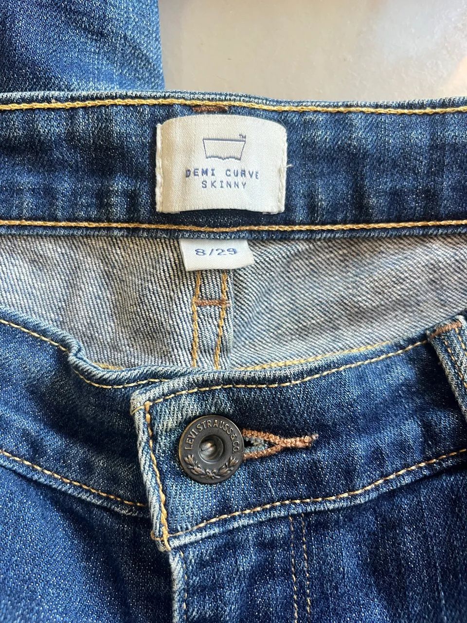 Calça jeans Levis desapego 38 - Foto 3