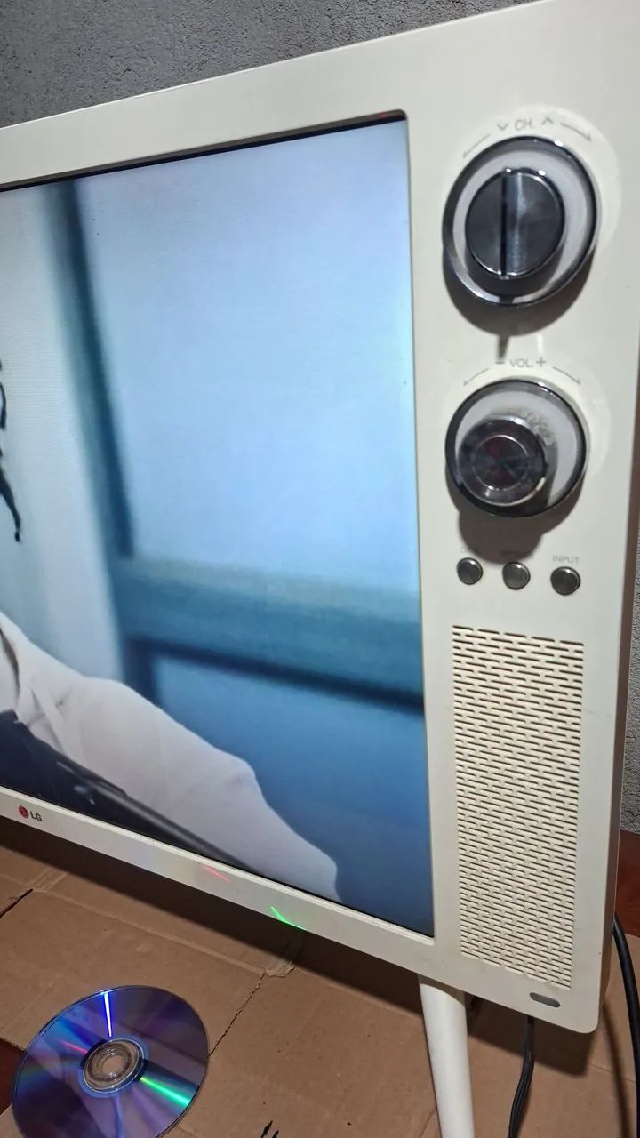 Tv retro  lg 32 polegadas   - Foto 3