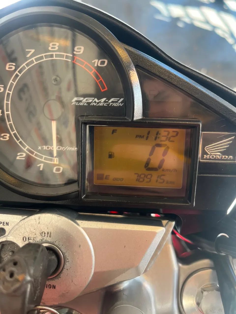 CB300 2012 - Foto 2