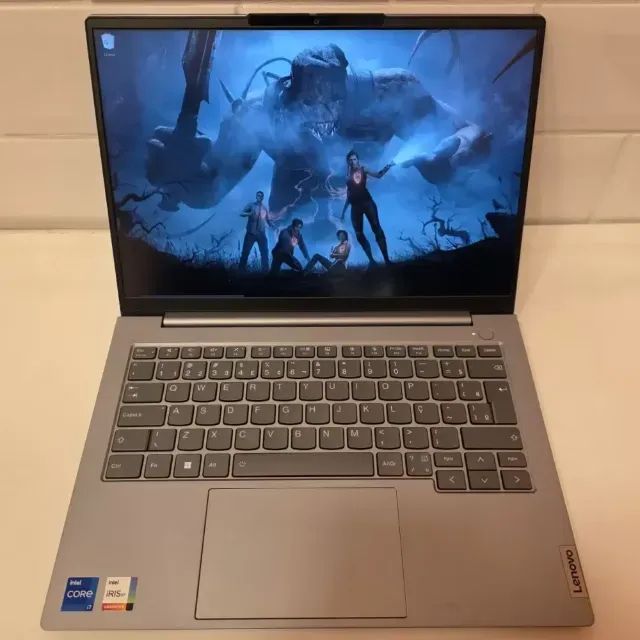 Notebook Lenovo i7 13th - 8Gb Ram - Intel Iris Xe - SSD