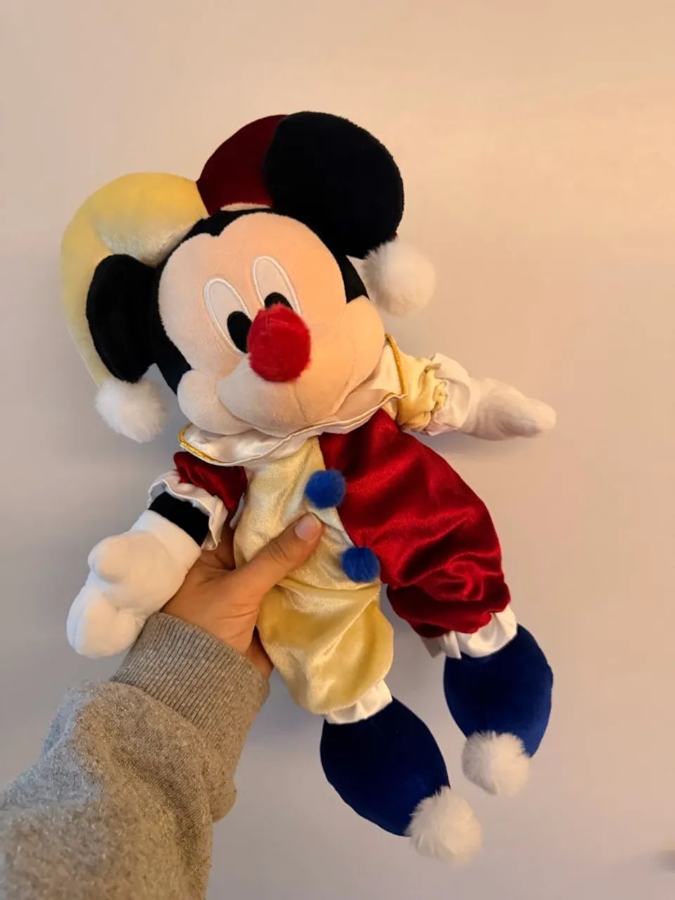Pelucia Mickey bobo da corte Disney 