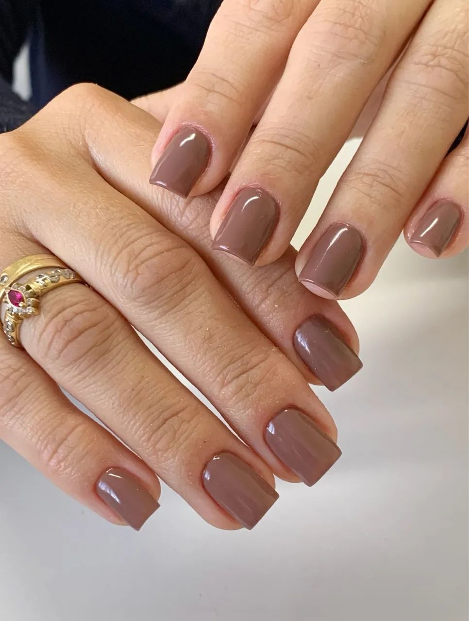 Vaga para Manicure e pedicure 